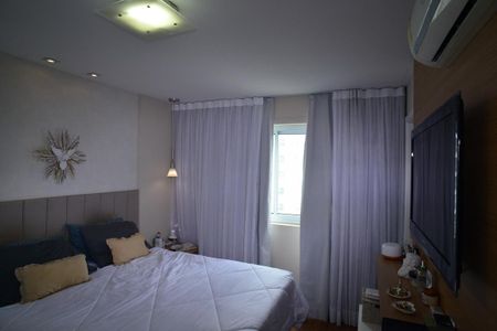 Apartamento à venda com 119m², 3 quartos e 2 vagas Apartamento à venda com 119m², 3 quartos e 2 vagasSuíte