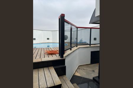 Apartamento à venda com 210m², 3 quartos e 3 vagas Apartamento à venda com 210m², 3 quartos e 3 vagasPiscina