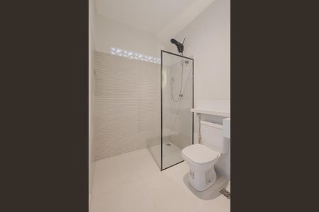 Banheiro de kitnet/studio para alugar com 1 quarto, 26m² em Jardim Paulista, São Paulo