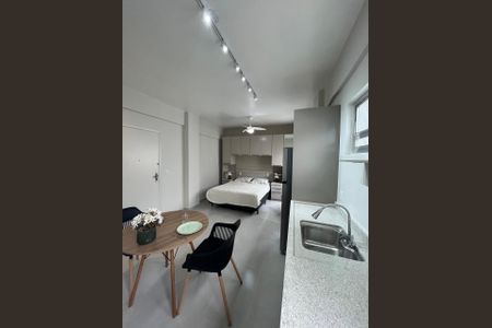 Studio para alugar com 32m², 1 quarto e sem vagaSala/Quarto