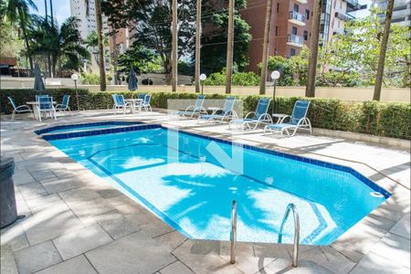 Apartamento à venda com 140m², 3 quartos e 3 vagasPiscina