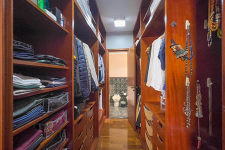 Apartamento à venda com 140m², 3 quartos e 3 vagasQuarto 1