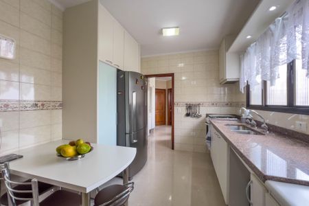 Apartamento à venda com 140m², 3 quartos e 3 vagasCozinha