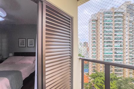 Apartamento à venda com 140m², 3 quartos e 3 vagasVaranda do quarto 1