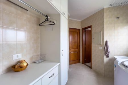 Apartamento à venda com 140m², 3 quartos e 3 vagasÁrea de serviço 