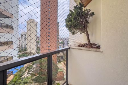 Apartamento à venda com 140m², 3 quartos e 3 vagasVaranda do quarto 1