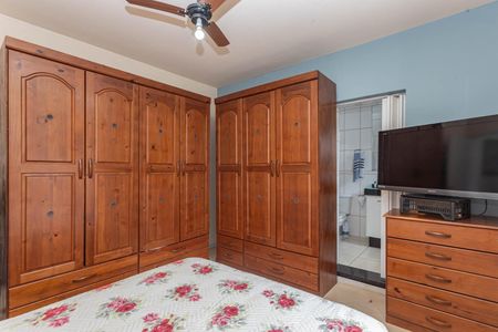 Casa à venda com 135m², 3 quartos e 2 vagasSuíte