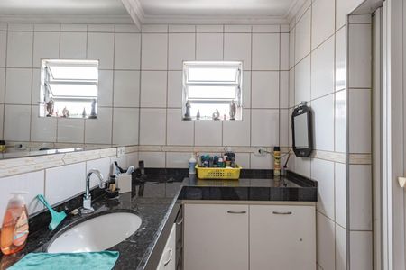 Casa à venda com 135m², 3 quartos e 2 vagasBanheiro da Suíte