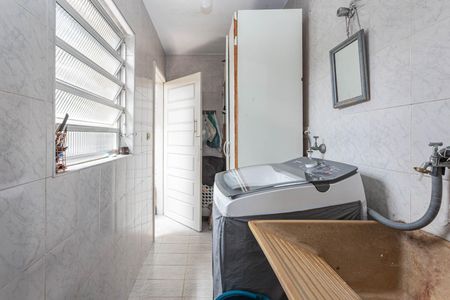 Casa à venda com 135m², 3 quartos e 2 vagasÁrea de Serviço