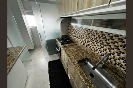 Apartamento à venda com 65m², 2 quartos e 2 vagasCozinha