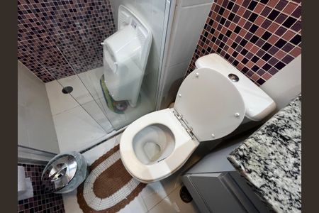 Apartamento à venda com 65m², 2 quartos e 2 vagasBanheiro