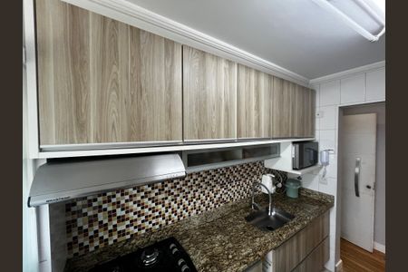 Apartamento à venda com 65m², 2 quartos e 2 vagasCozinha