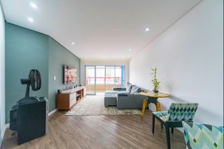 Apartamento à venda com 134m², 3 quartos e 2 vagas Apartamento à venda com 134m², 3 quartos e 2 vagasSala