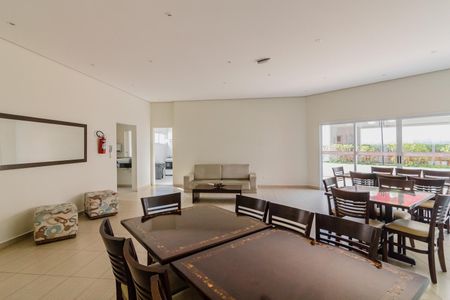 Apartamento à venda com 134m², 3 quartos e 2 vagas Apartamento à venda com 134m², 3 quartos e 2 vagasÁrea comum - Salão de festas