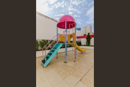 Apartamento à venda com 134m², 3 quartos e 2 vagas Apartamento à venda com 134m², 3 quartos e 2 vagasÁrea comum - Playground