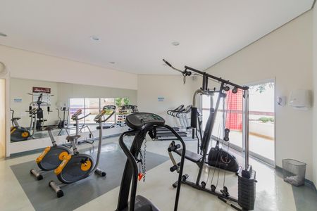 Apartamento à venda com 134m², 3 quartos e 2 vagas Apartamento à venda com 134m², 3 quartos e 2 vagasÁrea comum - Academia