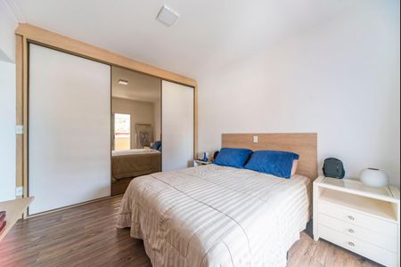 Apartamento à venda com 134m², 3 quartos e 2 vagas Apartamento à venda com 134m², 3 quartos e 2 vagasQuarto 3