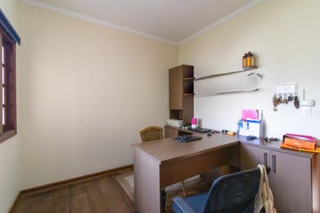 Casa de condomínio à venda com 402m², 3 quartos e 4 vagasEscritório