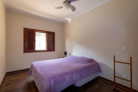 Casa de condomínio à venda com 402m², 3 quartos e 4 vagasQuarto 2