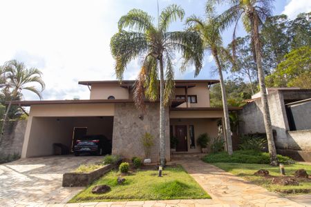 Casa de condomínio à venda com 402m², 3 quartos e 4 vagasFachada