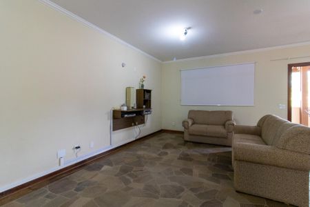 Casa de condomínio à venda com 402m², 3 quartos e 4 vagasEdicula