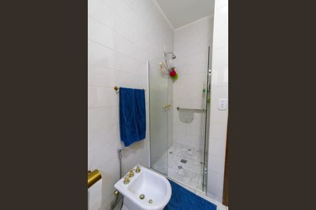 Casa de condomínio à venda com 402m², 3 quartos e 4 vagasBanheiro