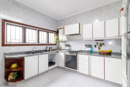 Casa de condomínio à venda com 402m², 3 quartos e 4 vagasCozinha