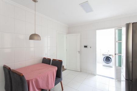 Casa de condomínio para alugar com 310m², 3 quartos e 4 vagas Casa de condomínio para alugar com 310m², 3 quartos e 4 vagasCozinha