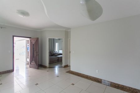 Casa de condomínio para alugar com 310m², 3 quartos e 4 vagas Casa de condomínio para alugar com 310m², 3 quartos e 4 vagasSala 4