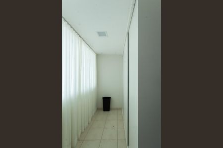 Casa de condomínio para alugar com 310m², 3 quartos e 4 vagas Casa de condomínio para alugar com 310m², 3 quartos e 4 vagasCloset da suíte