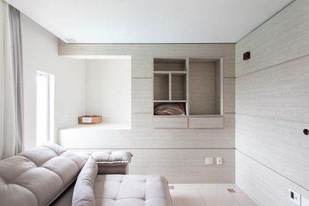 Casa de condomínio para alugar com 310m², 3 quartos e 4 vagas Casa de condomínio para alugar com 310m², 3 quartos e 4 vagasSala 2