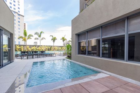 Apartamento para alugar com 64m², 2 quartos e 2 vagasÁrea comum - Piscina