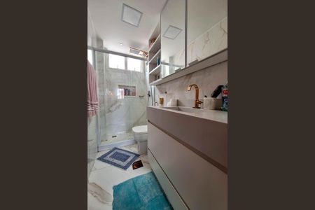 Apartamento à venda com 83m², 2 quartos e 1 vaga Apartamento à venda com 83m², 2 quartos e 1 vagaBanheiro da Suíte 1
