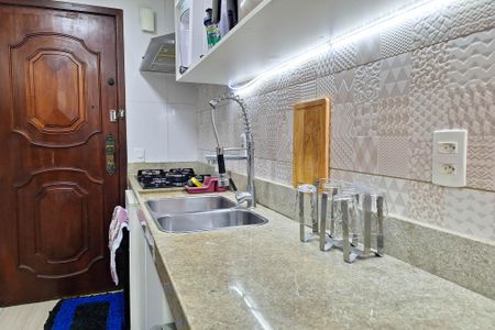 Apartamento à venda com 83m², 2 quartos e 1 vaga Apartamento à venda com 83m², 2 quartos e 1 vagaCozinha