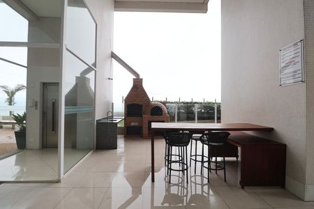 Apartamento para alugar com 190m², 4 quartos e 2 vagas Apartamento para alugar com 190m², 4 quartos e 2 vagasÁrea comum - Churrasqueira