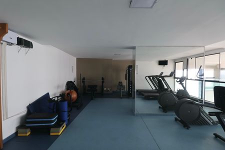 Apartamento para alugar com 190m², 4 quartos e 2 vagas Apartamento para alugar com 190m², 4 quartos e 2 vagasÁrea comum - Academia