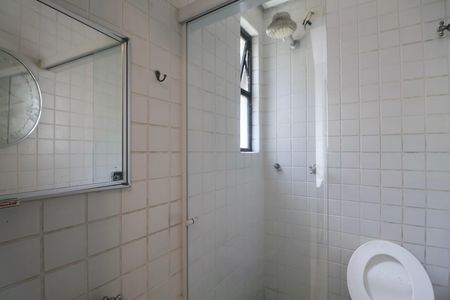 Apartamento para alugar com 190m², 4 quartos e 2 vagas Apartamento para alugar com 190m², 4 quartos e 2 vagasBanheiro de serviço