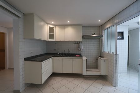 Apartamento para alugar com 190m², 4 quartos e 2 vagas Apartamento para alugar com 190m², 4 quartos e 2 vagasCozinha