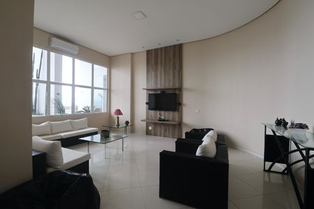 Apartamento para alugar com 190m², 4 quartos e 2 vagas Apartamento para alugar com 190m², 4 quartos e 2 vagasÁrea comum