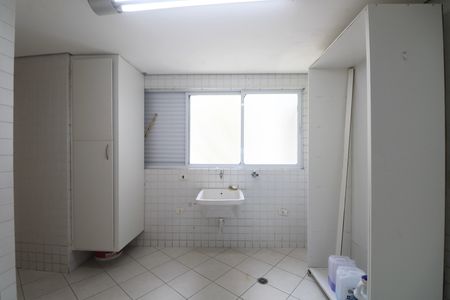 Apartamento para alugar com 190m², 4 quartos e 2 vagas Apartamento para alugar com 190m², 4 quartos e 2 vagasÁrea de Serviço