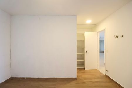 Apartamento para alugar com 190m², 4 quartos e 2 vagas Apartamento para alugar com 190m², 4 quartos e 2 vagasQuarto Suíte 3