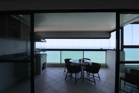 Apartamento para alugar com 190m², 4 quartos e 2 vagas Apartamento para alugar com 190m², 4 quartos e 2 vagasVaranda