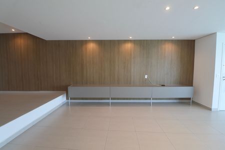 Apartamento para alugar com 190m², 4 quartos e 2 vagas Apartamento para alugar com 190m², 4 quartos e 2 vagasSala