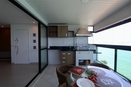 Apartamento para alugar com 190m², 4 quartos e 2 vagas Apartamento para alugar com 190m², 4 quartos e 2 vagasVaranda