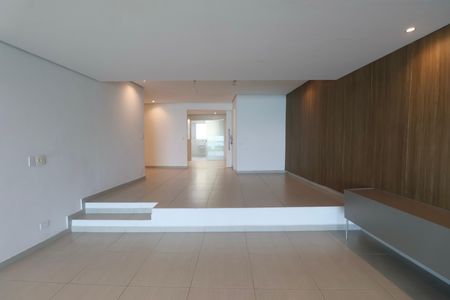 Apartamento para alugar com 190m², 4 quartos e 2 vagas Apartamento para alugar com 190m², 4 quartos e 2 vagasSala