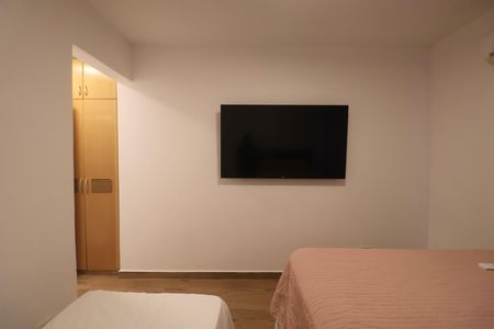 Apartamento para alugar com 190m², 4 quartos e 2 vagas Apartamento para alugar com 190m², 4 quartos e 2 vagasQuarto Suíte 2