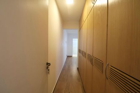 Apartamento para alugar com 190m², 4 quartos e 2 vagas Apartamento para alugar com 190m², 4 quartos e 2 vagas Suíte