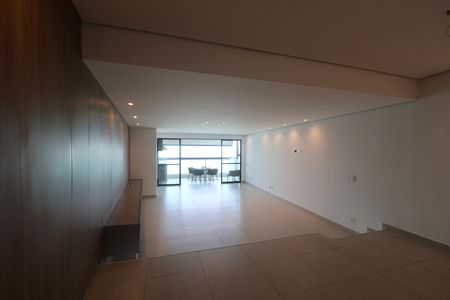 Apartamento para alugar com 190m², 4 quartos e 2 vagas Apartamento para alugar com 190m², 4 quartos e 2 vagasSala
