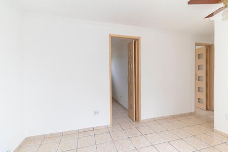 Sala de apartamento para alugar com 2 quartos, 56m² em Conjunto Habitacional Fazenda do Carmo, São Paulo