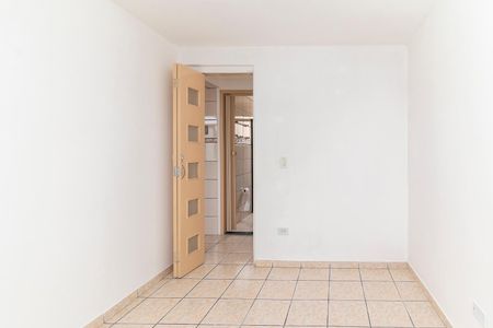 Quarto 1 de apartamento para alugar com 2 quartos, 56m² em Conjunto Habitacional Fazenda do Carmo, São Paulo